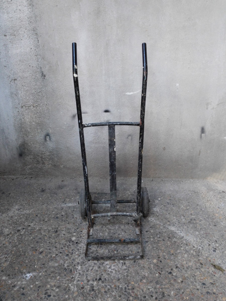 carretilla hierro rueda rigida negra 110_5x47_5x50 1u